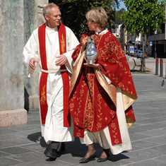 Bok om liturgiske klær