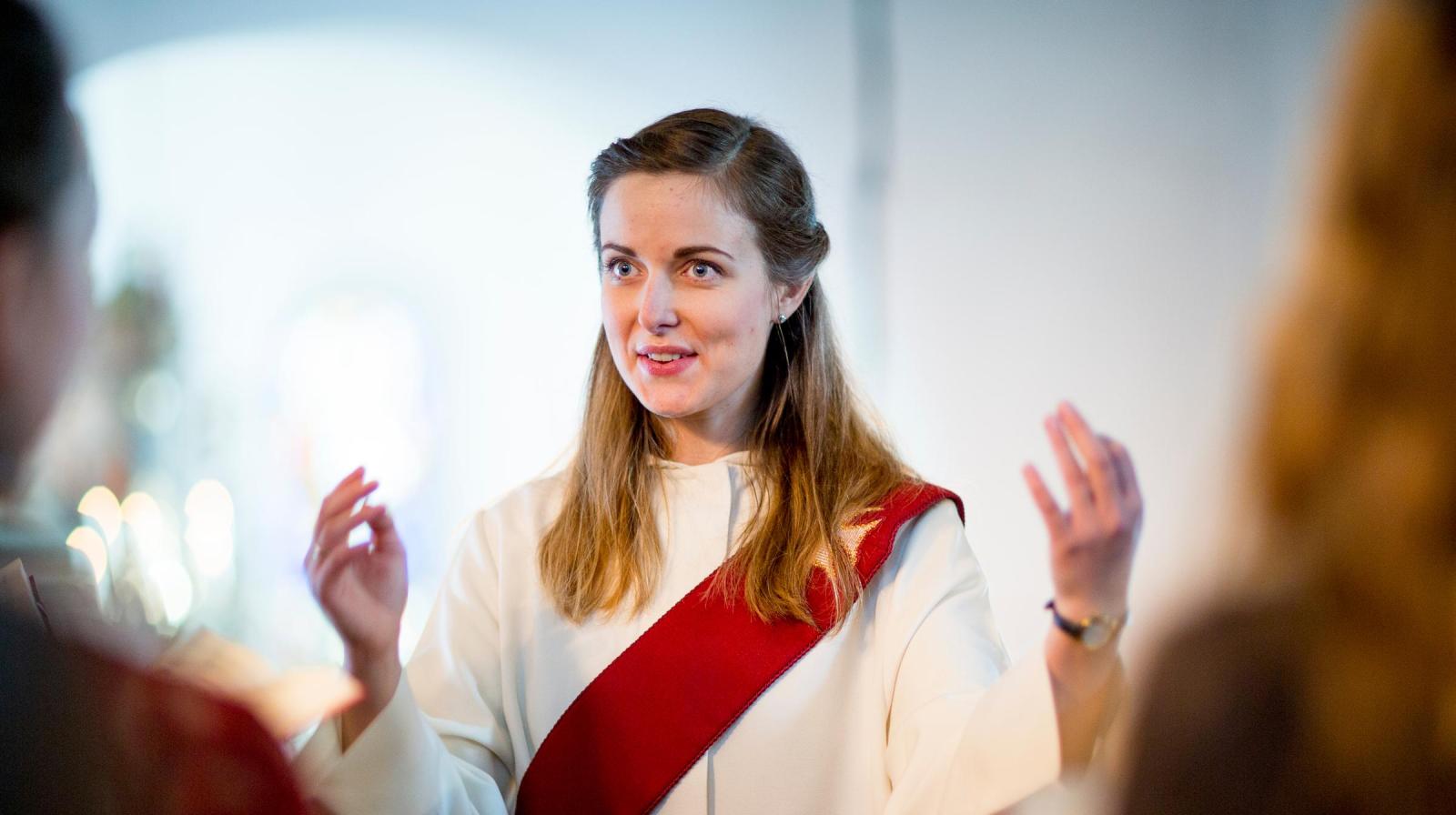 Regler og veiledning om liturgiske klær